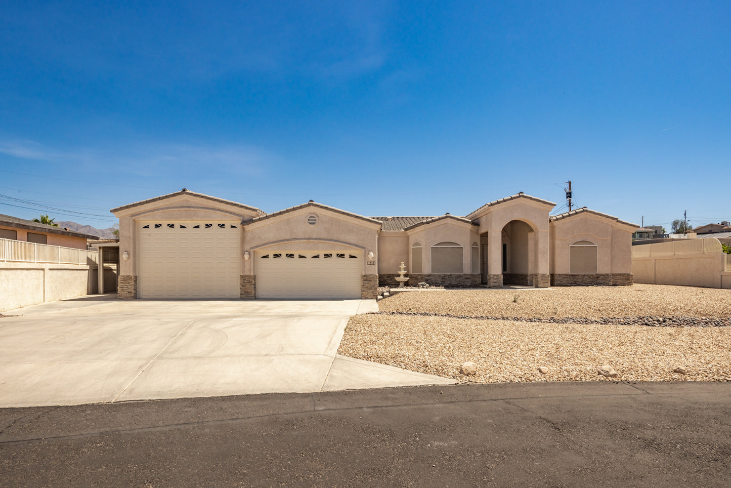 1210 MADERA DRIVE - Daytime Real Estate Photography (With DRONE)