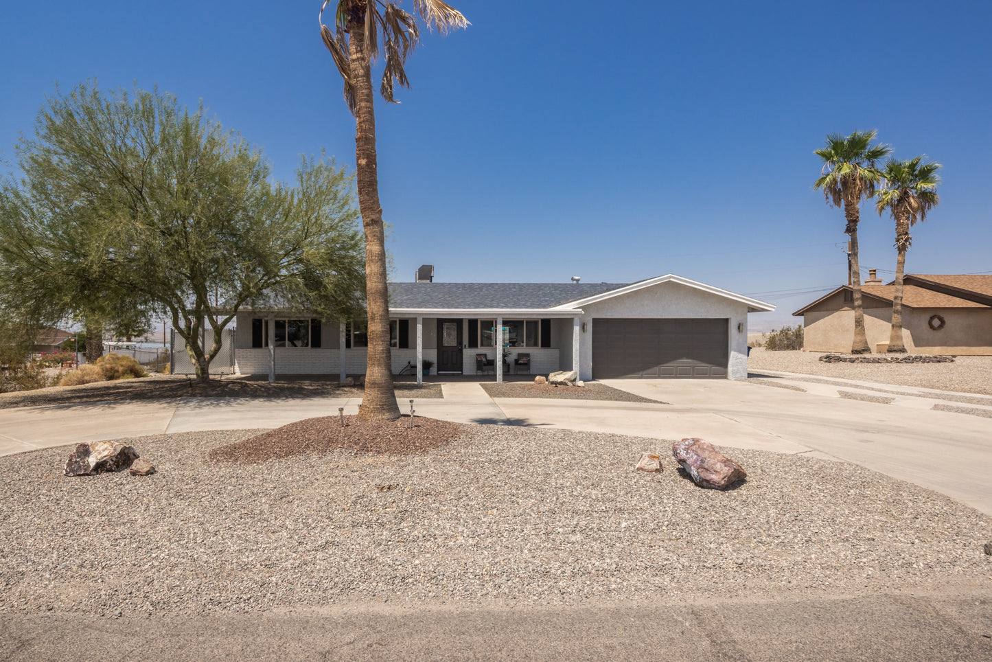 1755 LAKE HAVASU AVE N - Daytime Real Estate Photography
