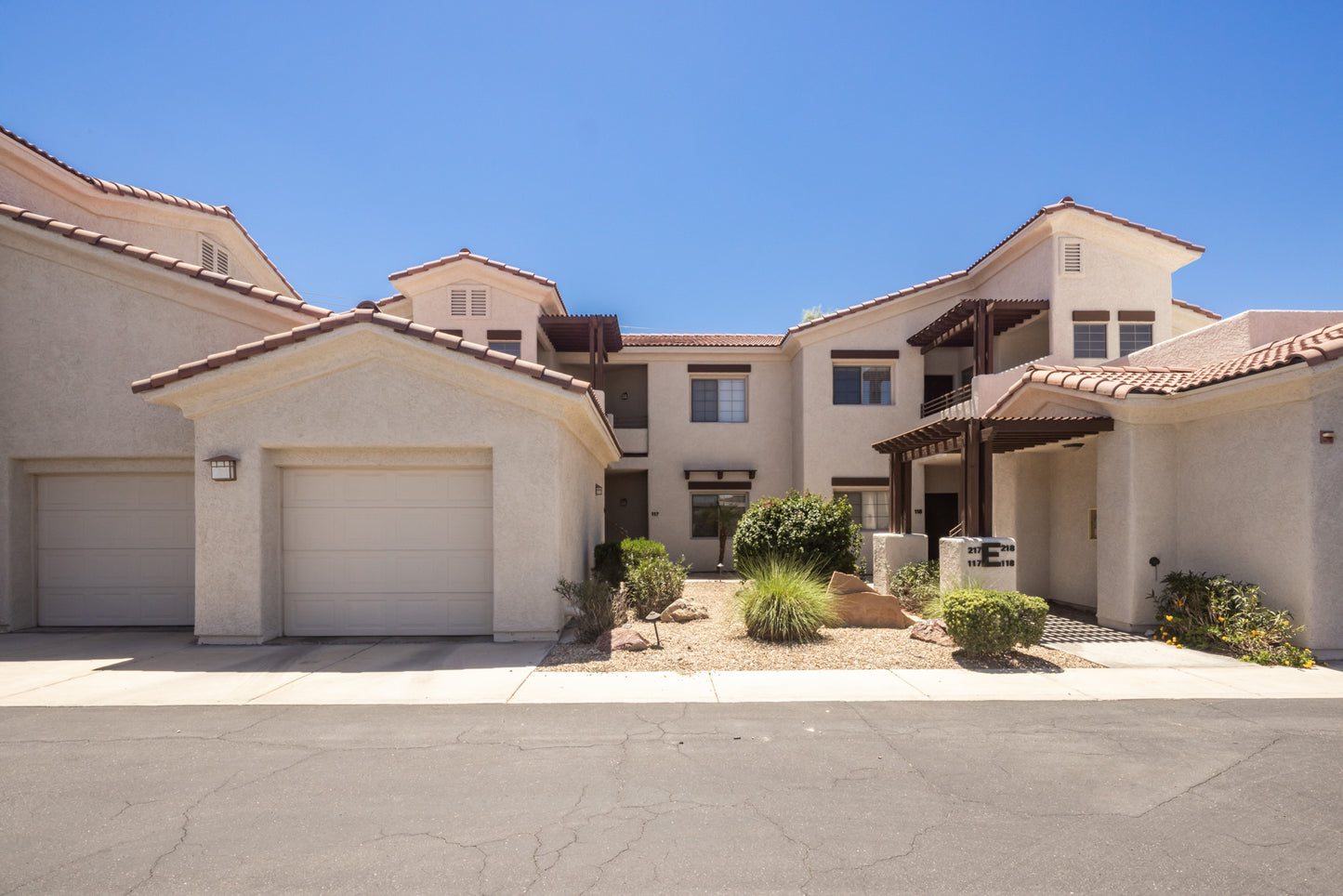 2212 KIOWA BLVD UNIT 117 - Daytime Real Estate Photography
