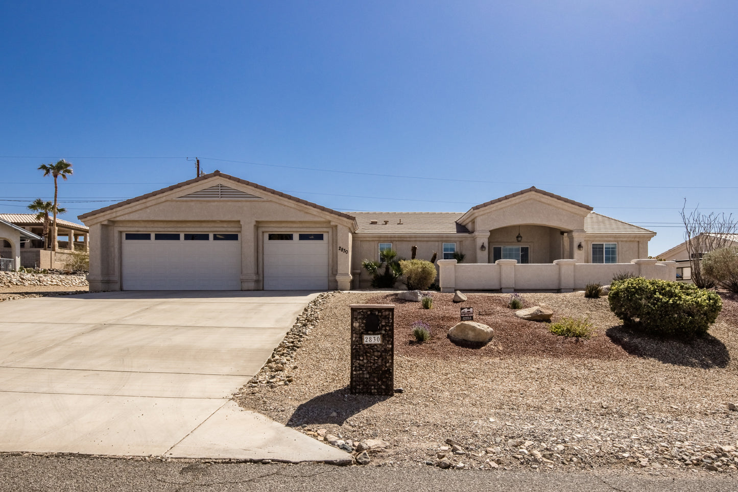 2830 EDGEWOOD DR - Daytime Real Estate Photography