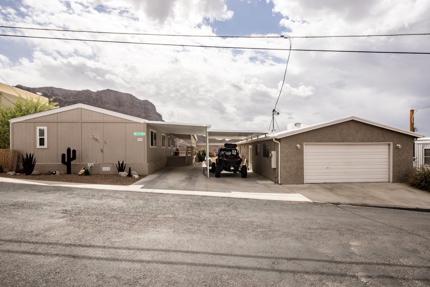 2904 MANOR VIEW DR - Daytime Real Estate Photography