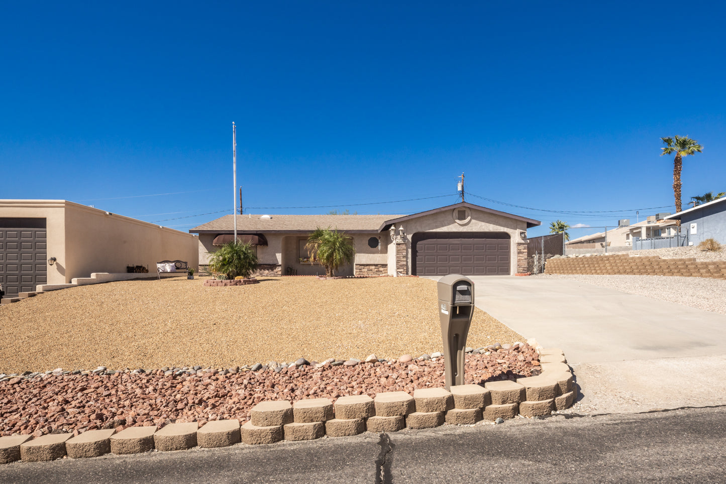 2949 MICA DR - Daytime Real Estate Photography
