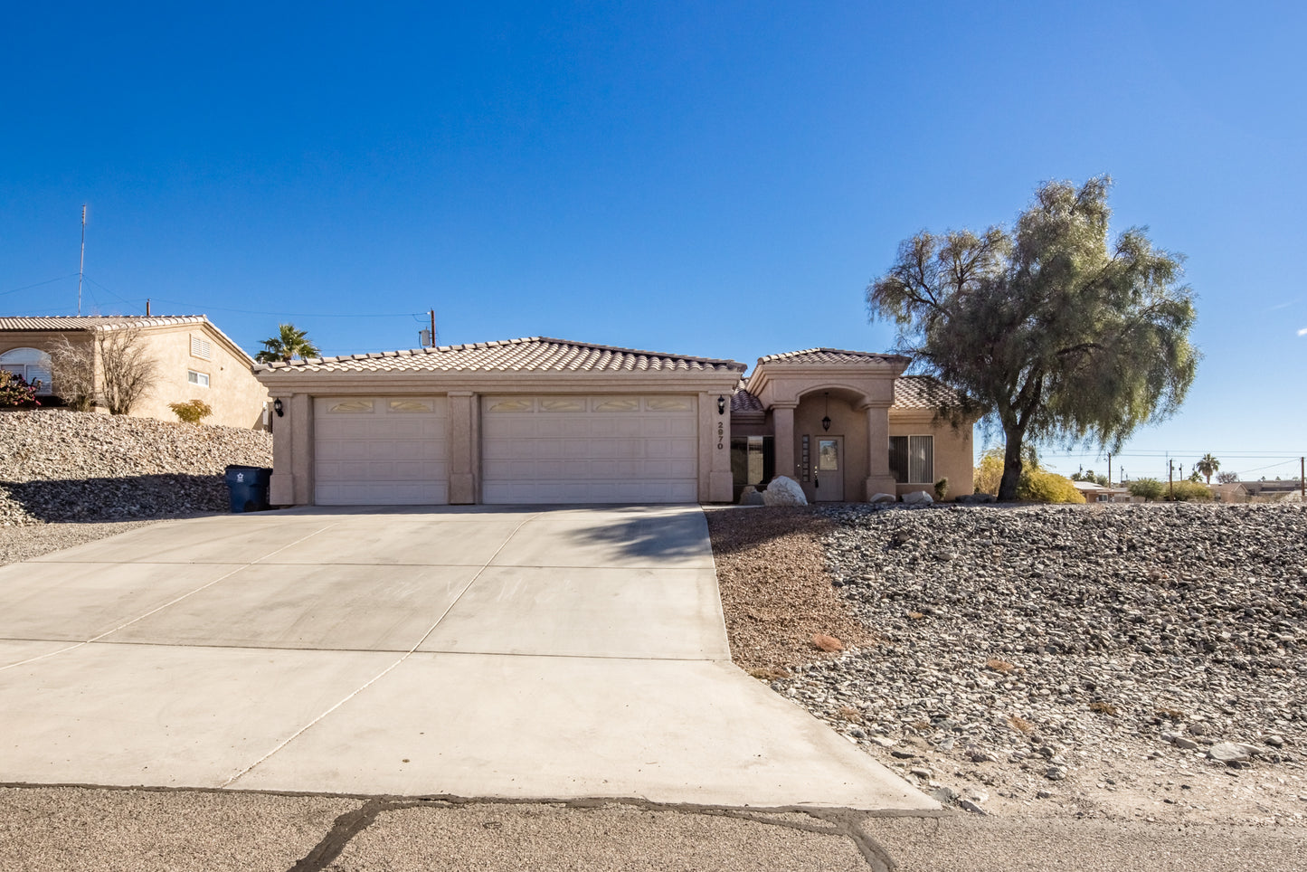2970 APPLEWOOD DR - Daytime Real Estate Photography