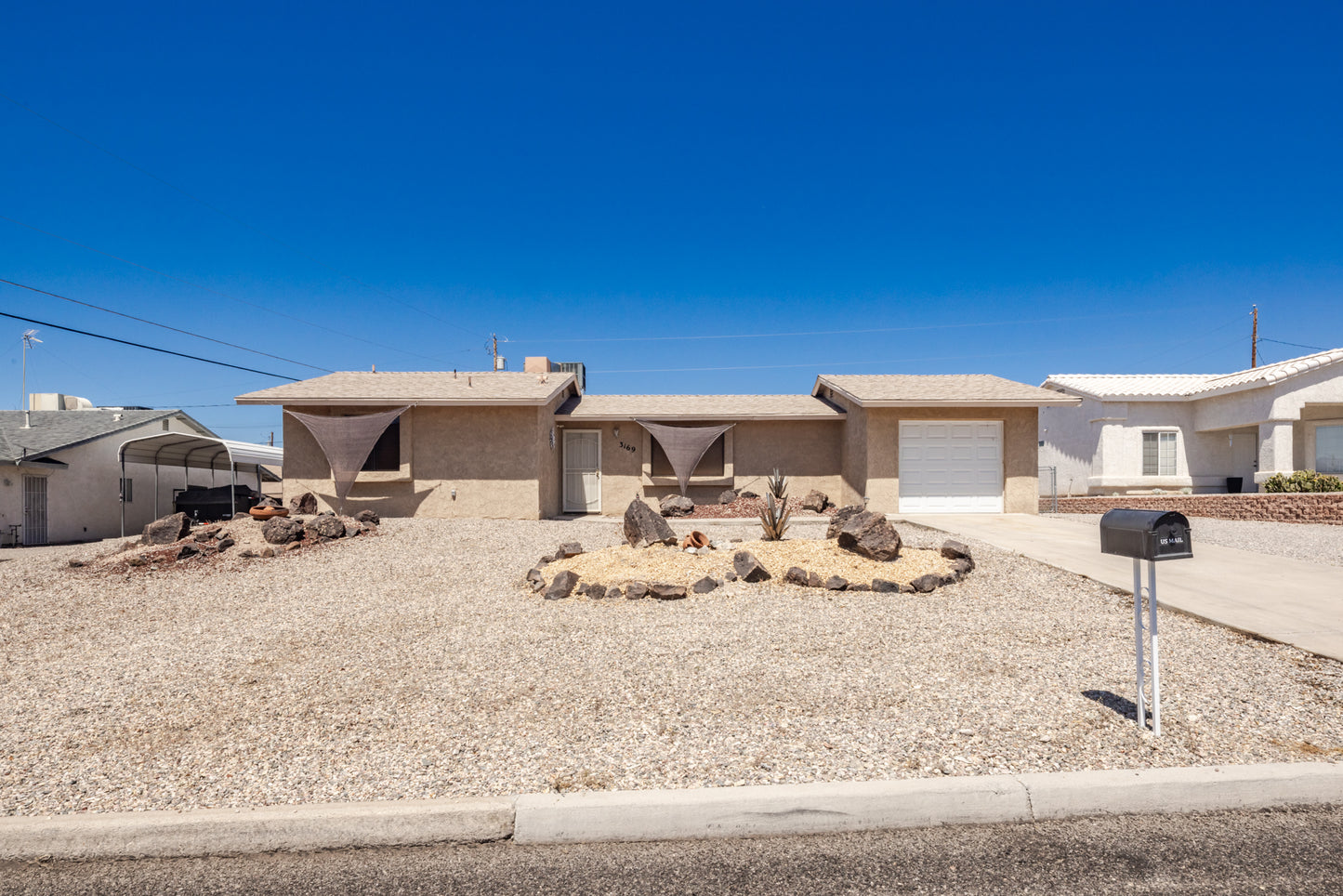 3169 DAYTONA AVE - Daytime Real Estate Photography