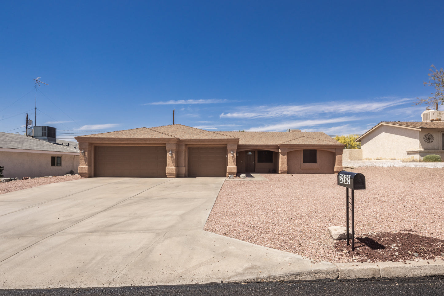3283 KIOWA BLVD S - Daytime Real Estate Photography
