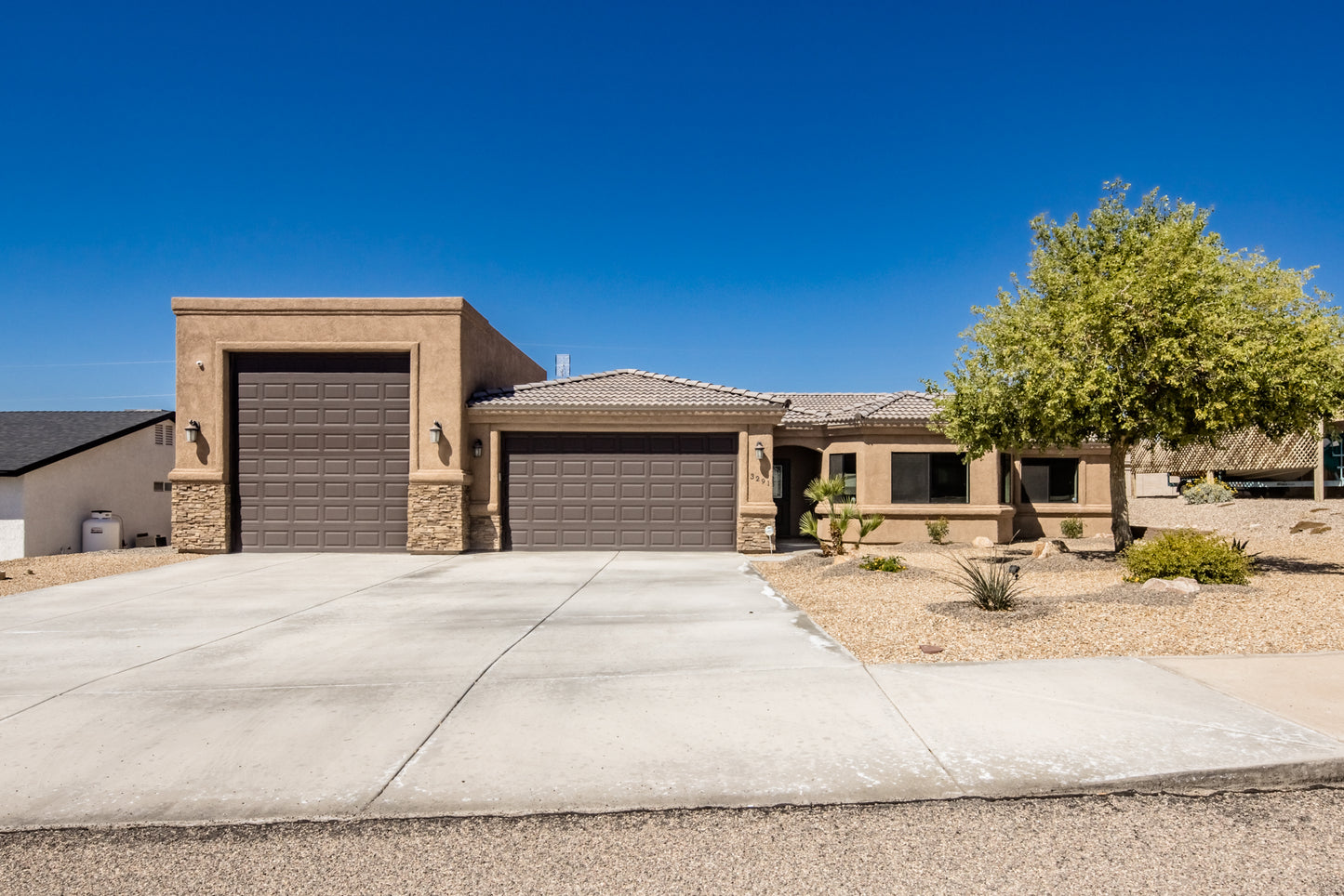3291 JAMAICA BLVD S - Daytime Real Estate Photography (With DRONE)