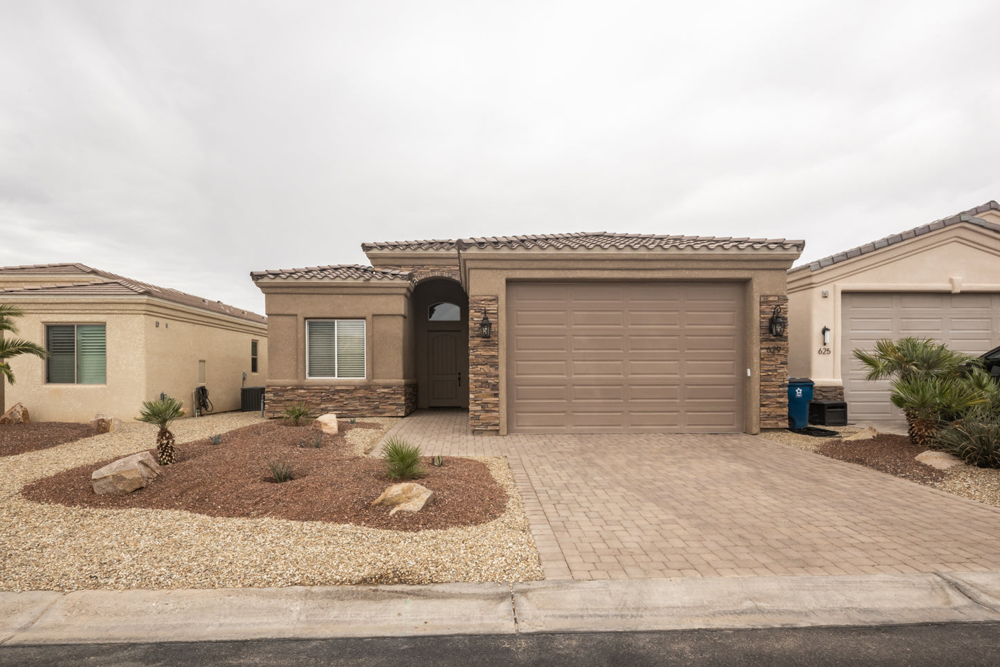 629 VENITO LOOP - Daytime Real Estate Photography