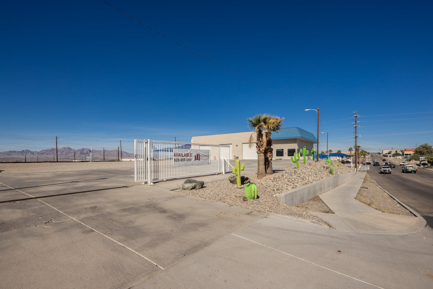 921 LAKE HAVASU AVE N - Daytime Real Estate Photography