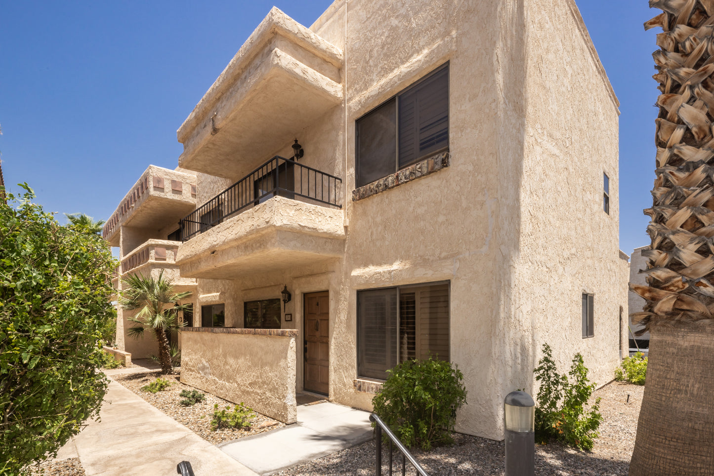 1043 BARCELONA LOOP  - Daytime Real Estate Photography (With DRONE)