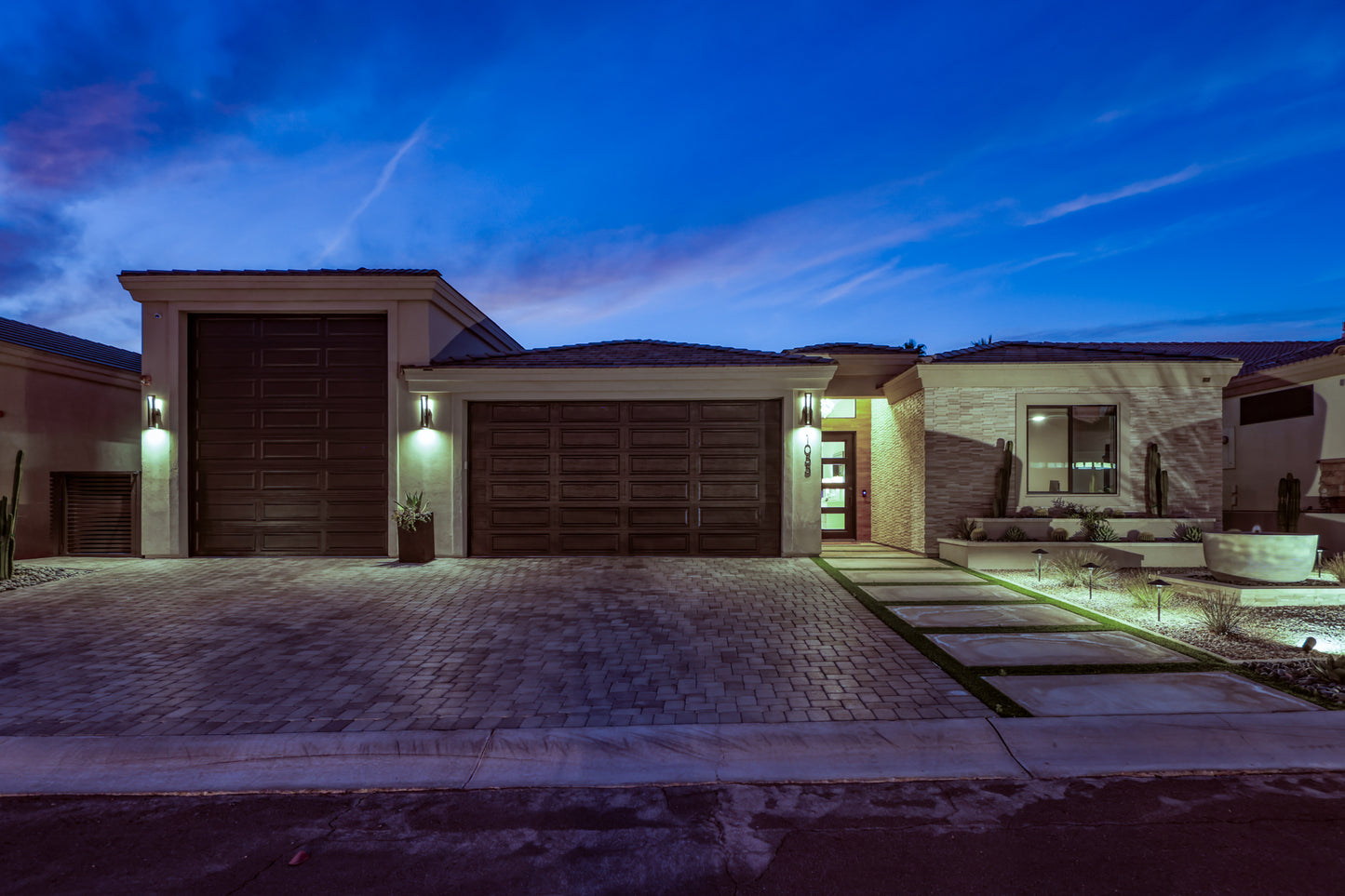 1055 MONTROSE DR - Evening Real Estate Photography (With DRONE)