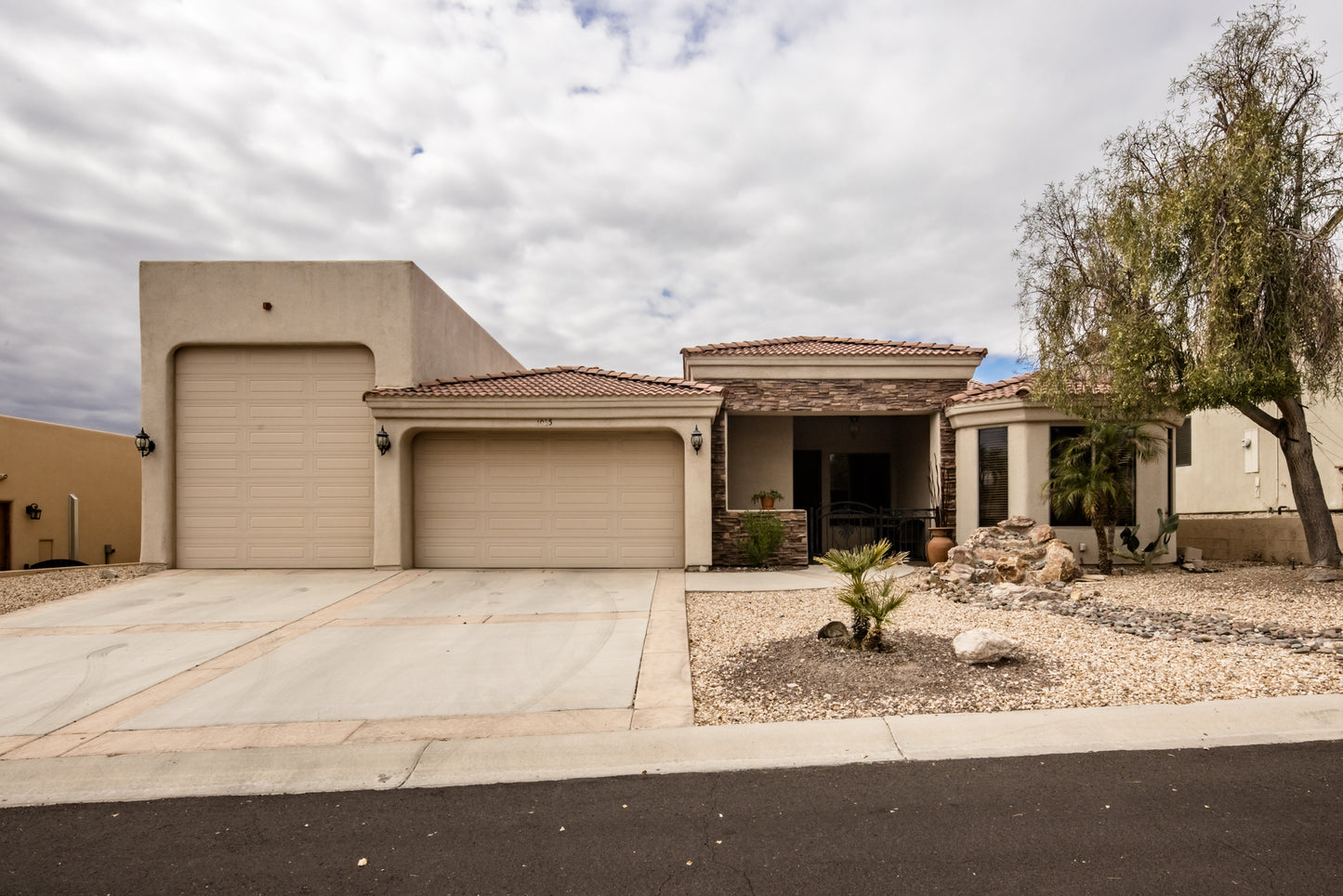 1065 MONTROSE DR - Daytime Real Estate Photography (With DRONE)