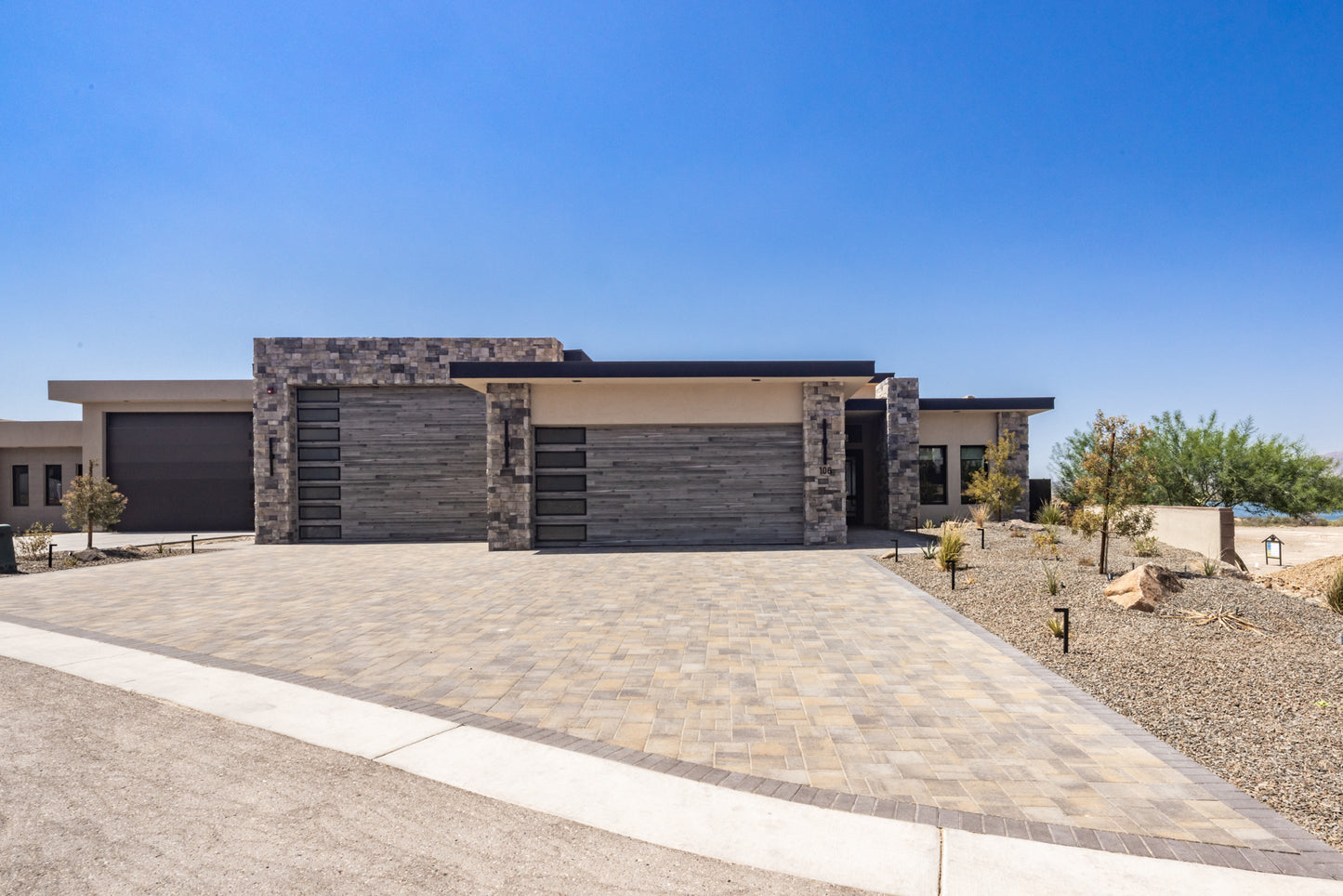 1601 SAILING HAWKS DR UNIT 106 - Daytime Real Estate Photography (With DRONE)
