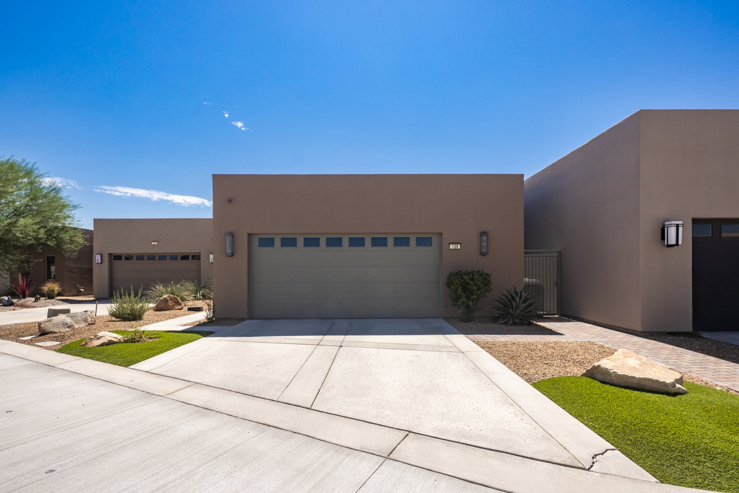 1651 SAILING HAWKS DR UNIT 139 - Daytime Real Estate Photography