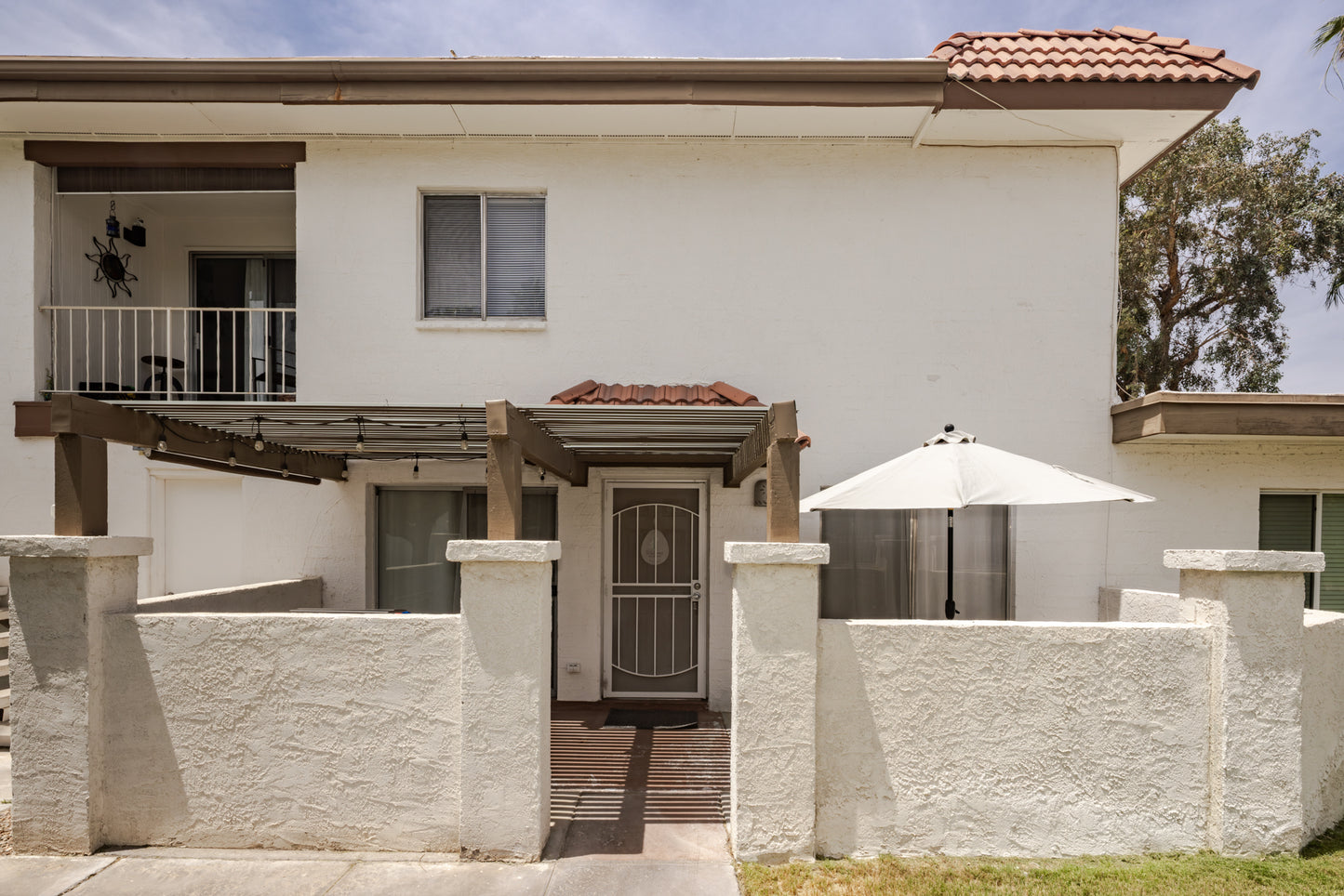 1778 LOS LAGOS - Daytime Real Estate Photography