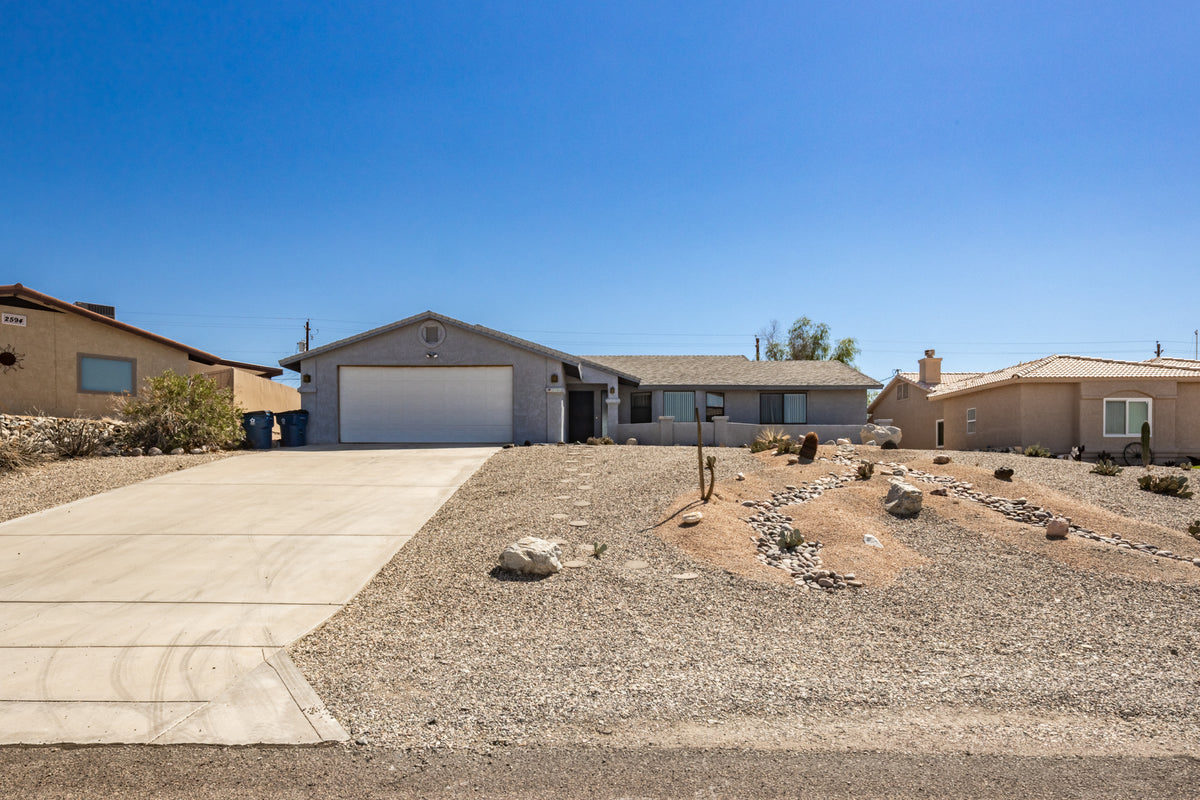 2586 INVERNESS DR - Daytime Real Estate Photography