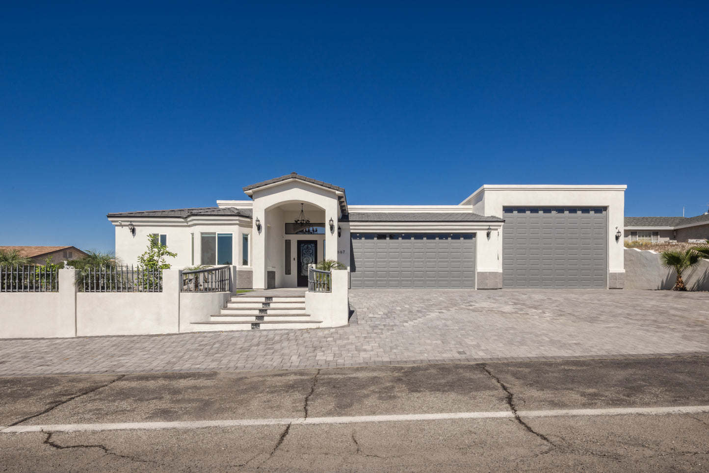 2667 CISCO DR S - Daytime Real Estate Photography