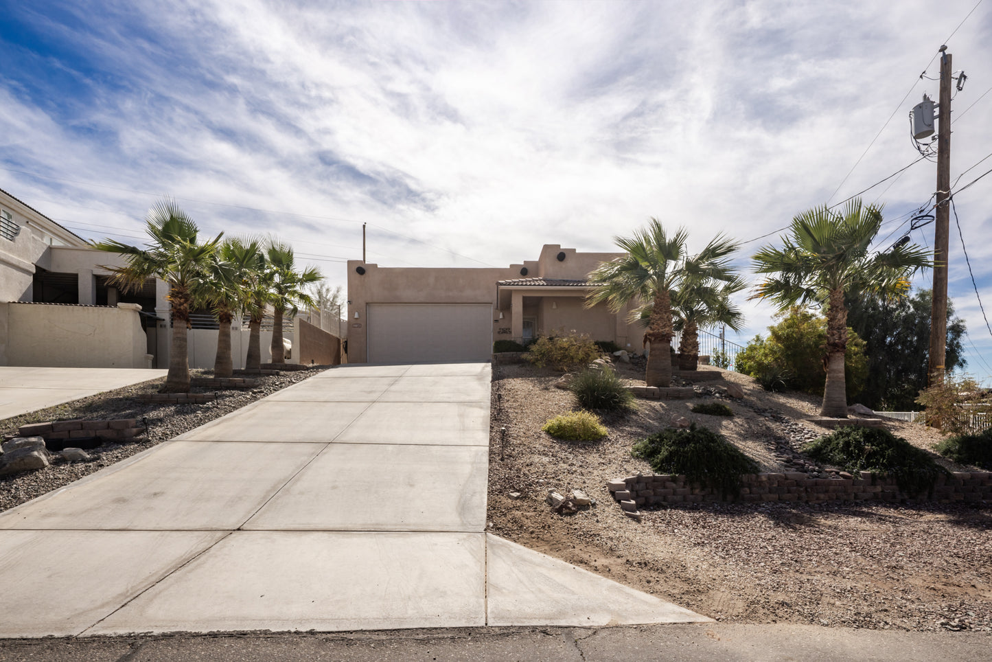 2750 BARBARA DR - Daytime Real Estate Photography