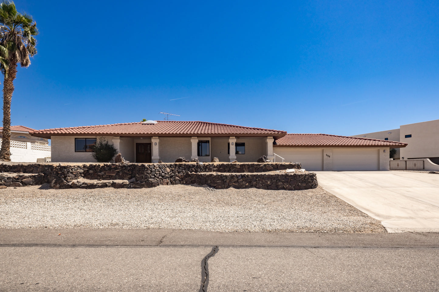 290 JONES DR - Daytime Real Estate Photography