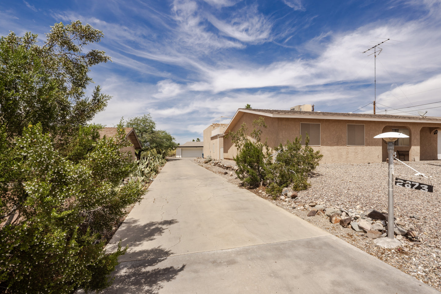 2873 THISTLE DR - Daytime Real Estate Photography