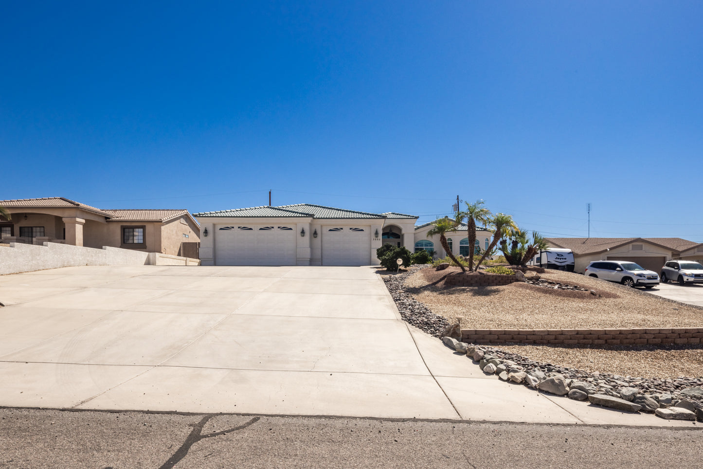 3000 APPLEWOOD DR - Daytime Real Estate Photography