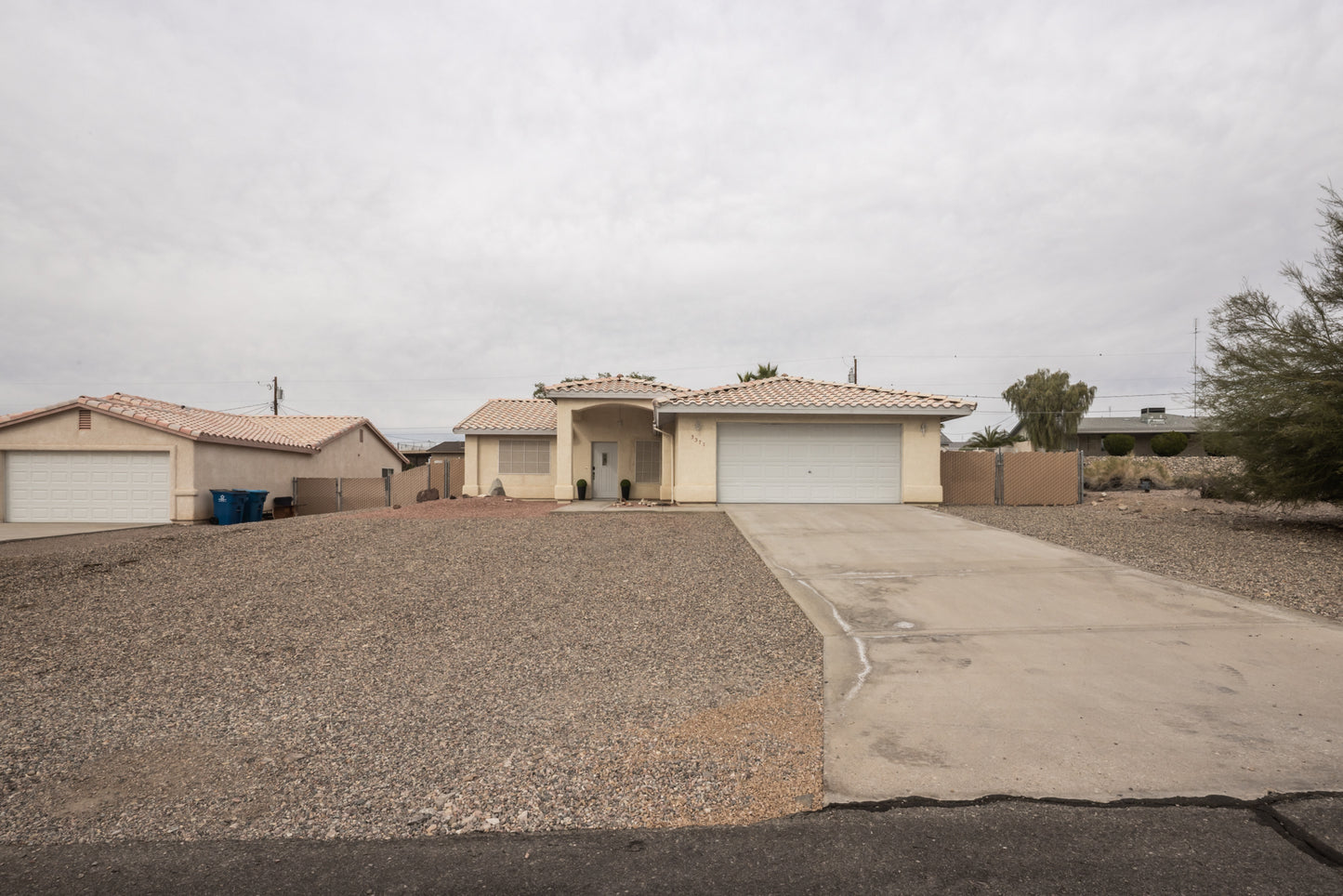 3375 HASSAYAMPA DR - Daytime Real Estate Photography