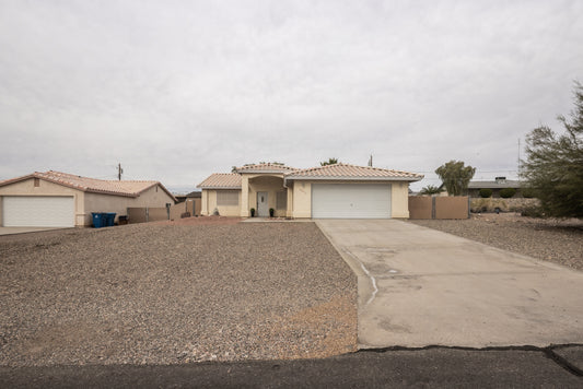 3375 HASSAYAMPA DR - Daytime Real Estate Photography