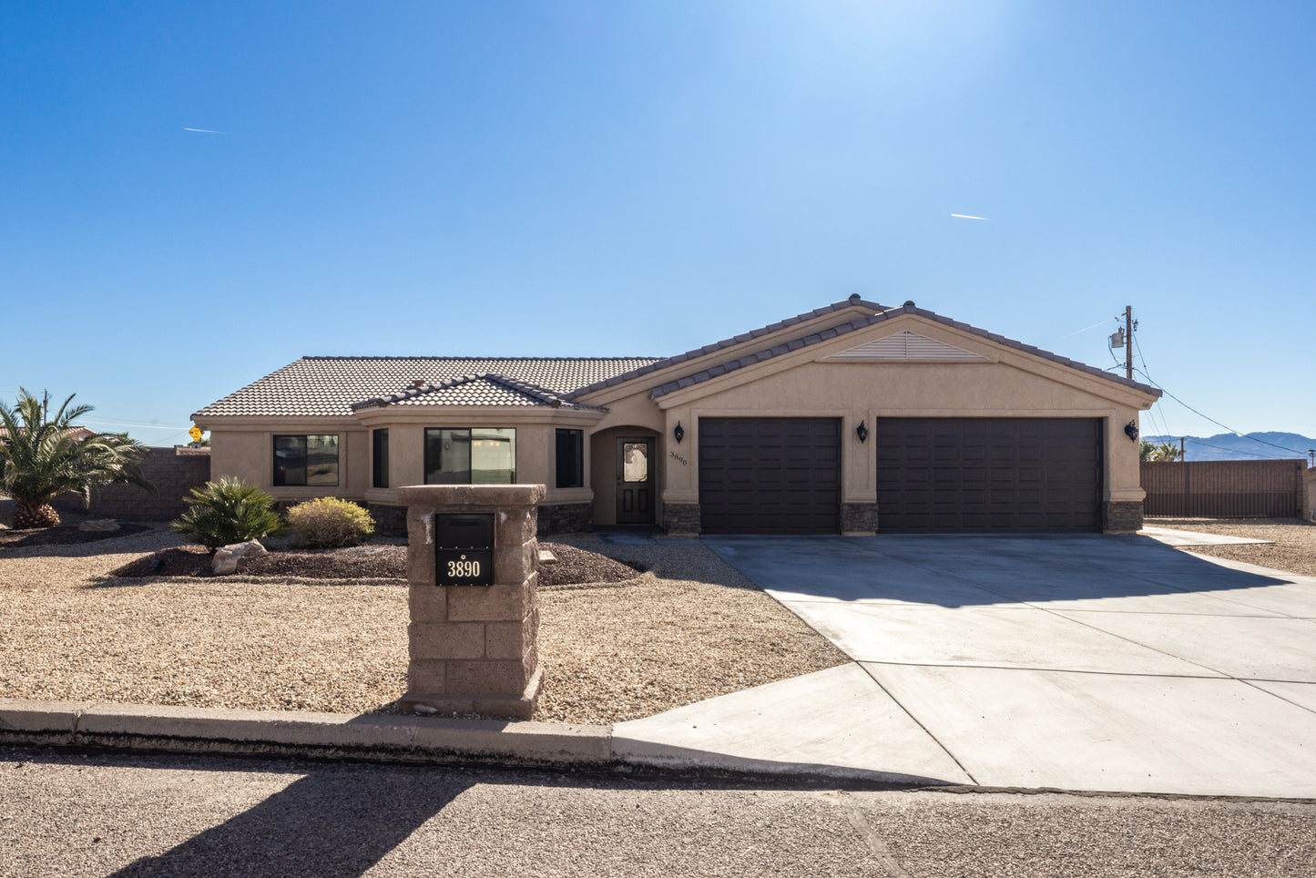 3890 ORO GRANDE BLVD - Daytime Real Estate Photography