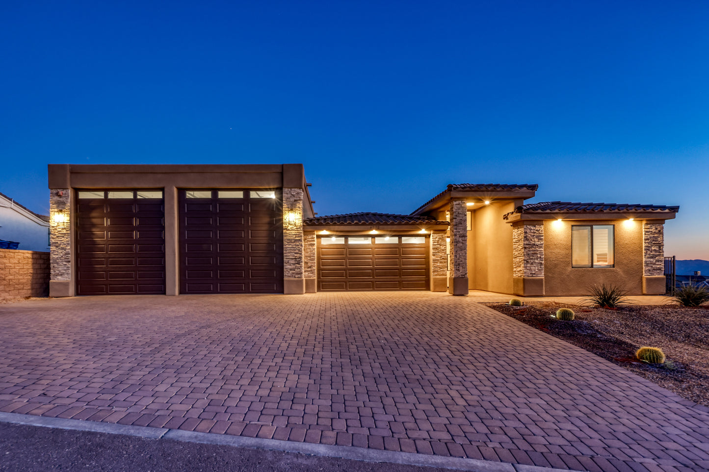 6772 AVIENDA DE LOS FOOTHILLS - Evening Real Estate Photography (With DRONE)