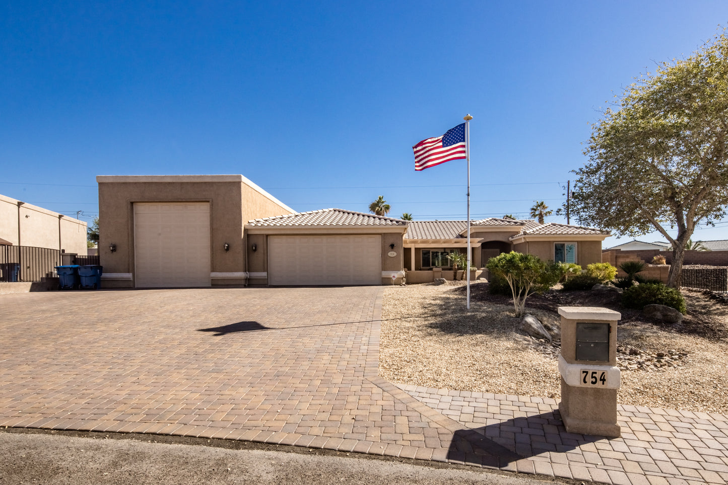 754 POWDER DR - Daytime Real Estate Photography