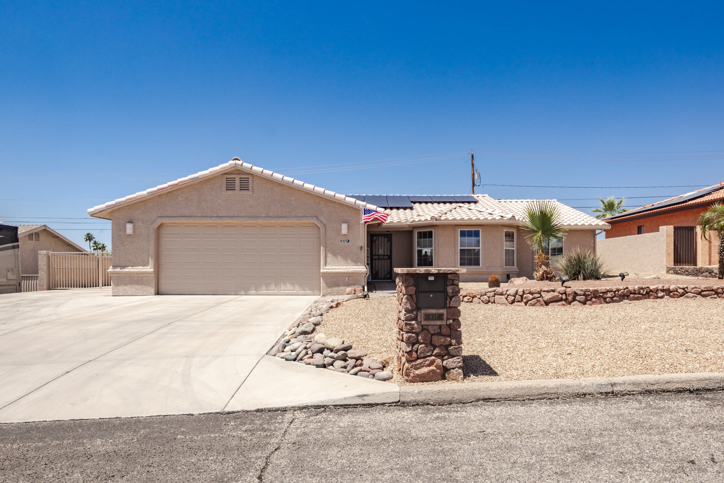 937 ROLLING HILLS DR - Daytime Real Estate Photography (With DRONE)